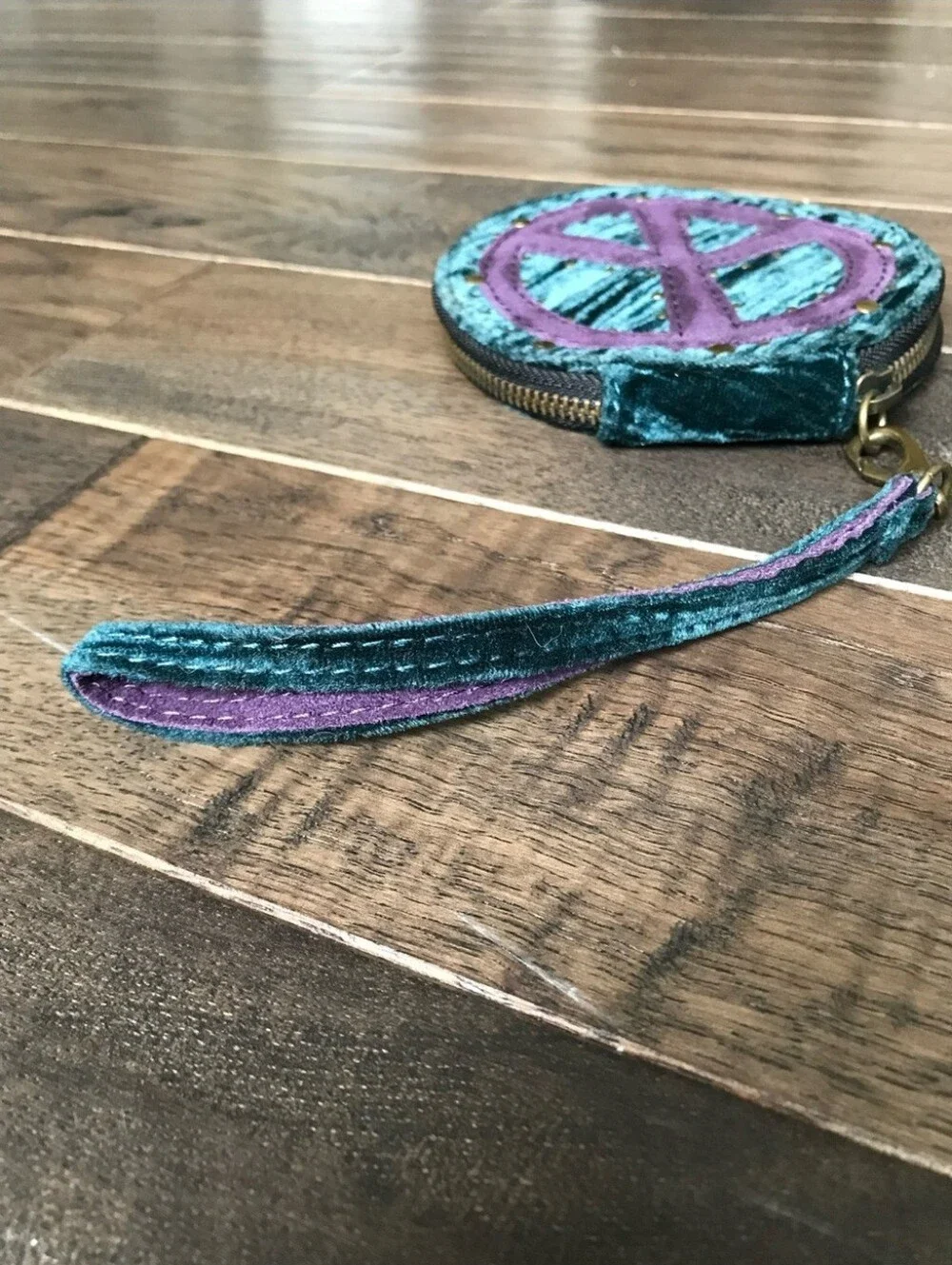 Velvet Round Coin Purse with Purple Peace Emblem - Teal